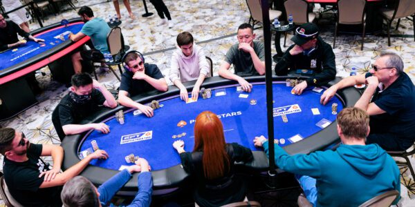 Comment Jouer au Poker pour les Débutants
