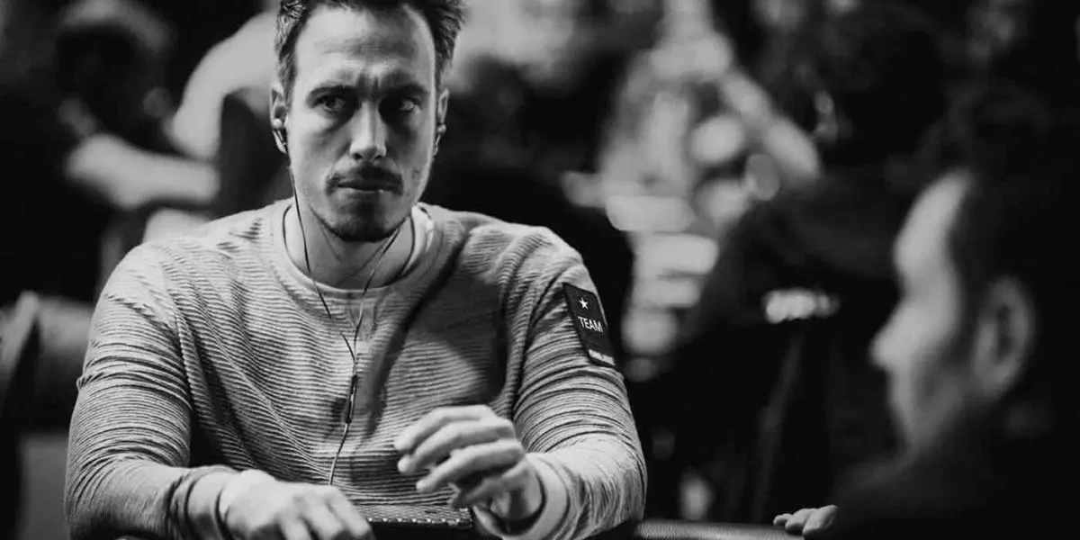 La variance et les émotions au poker