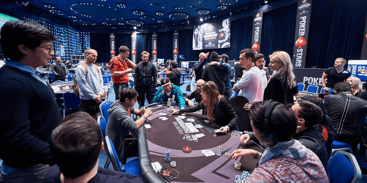 La Mentalité de Troupeau à la Table de Poker Suivez-vous le Mouvements