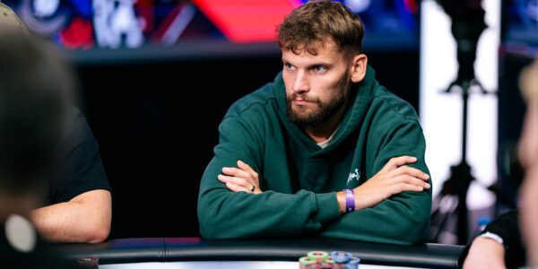 5 Conseils Pour les Tournois en Ligne Débutants