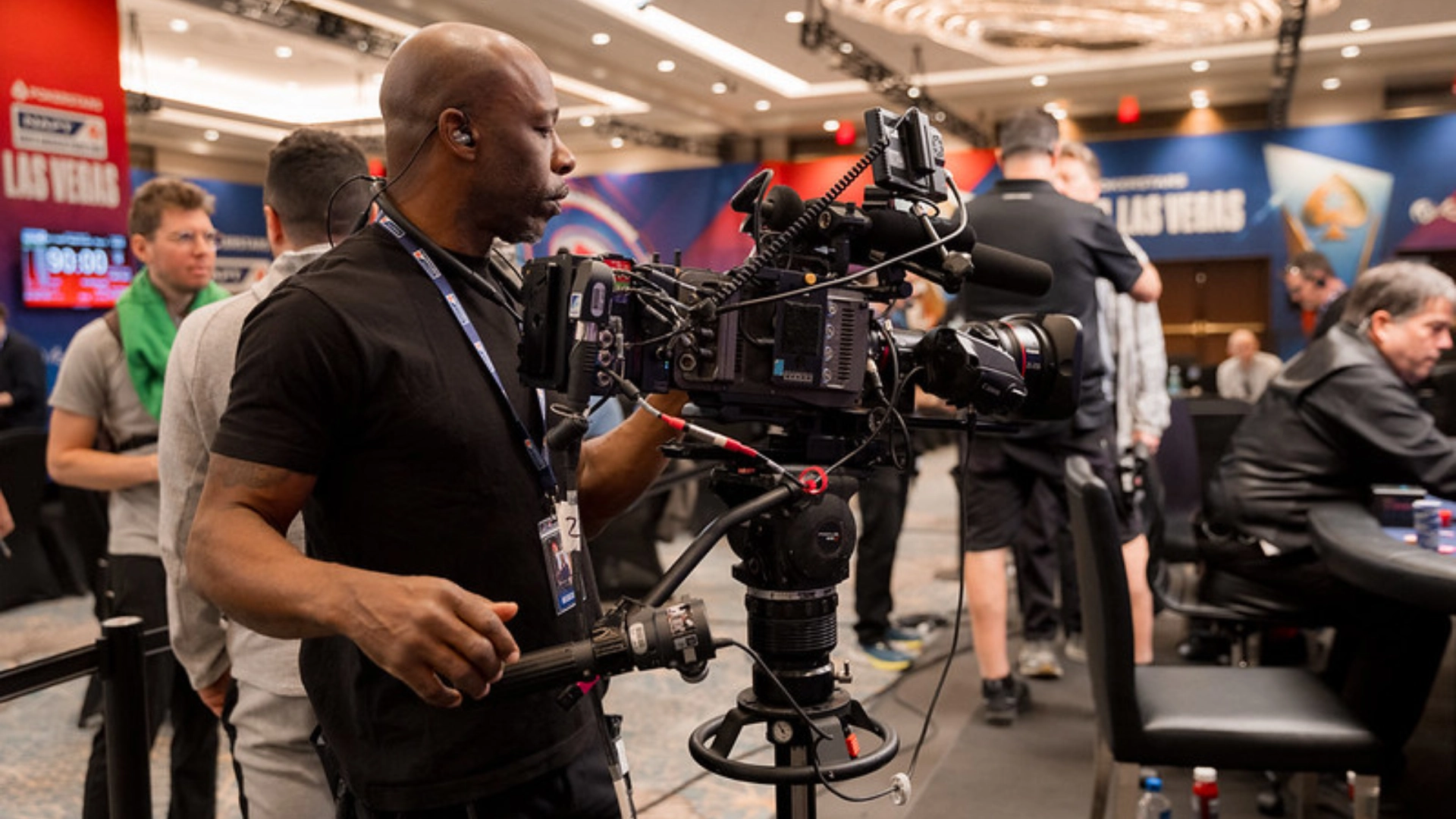 cameraman_standing