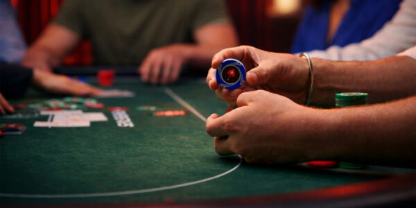 Poker à 3, 4 et 5 joueurs